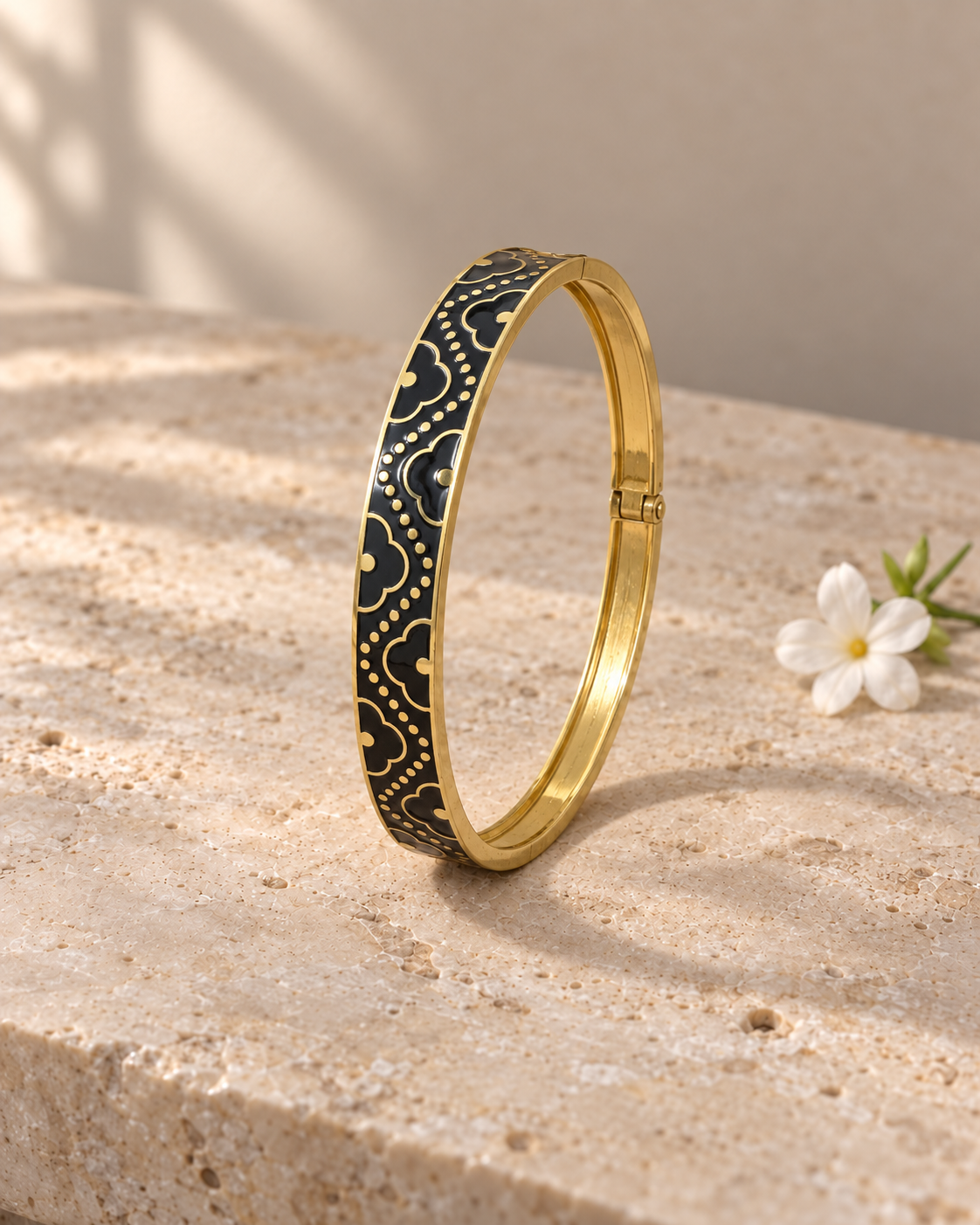 18K Gold Plated Lucky Clover Enamel Bangle