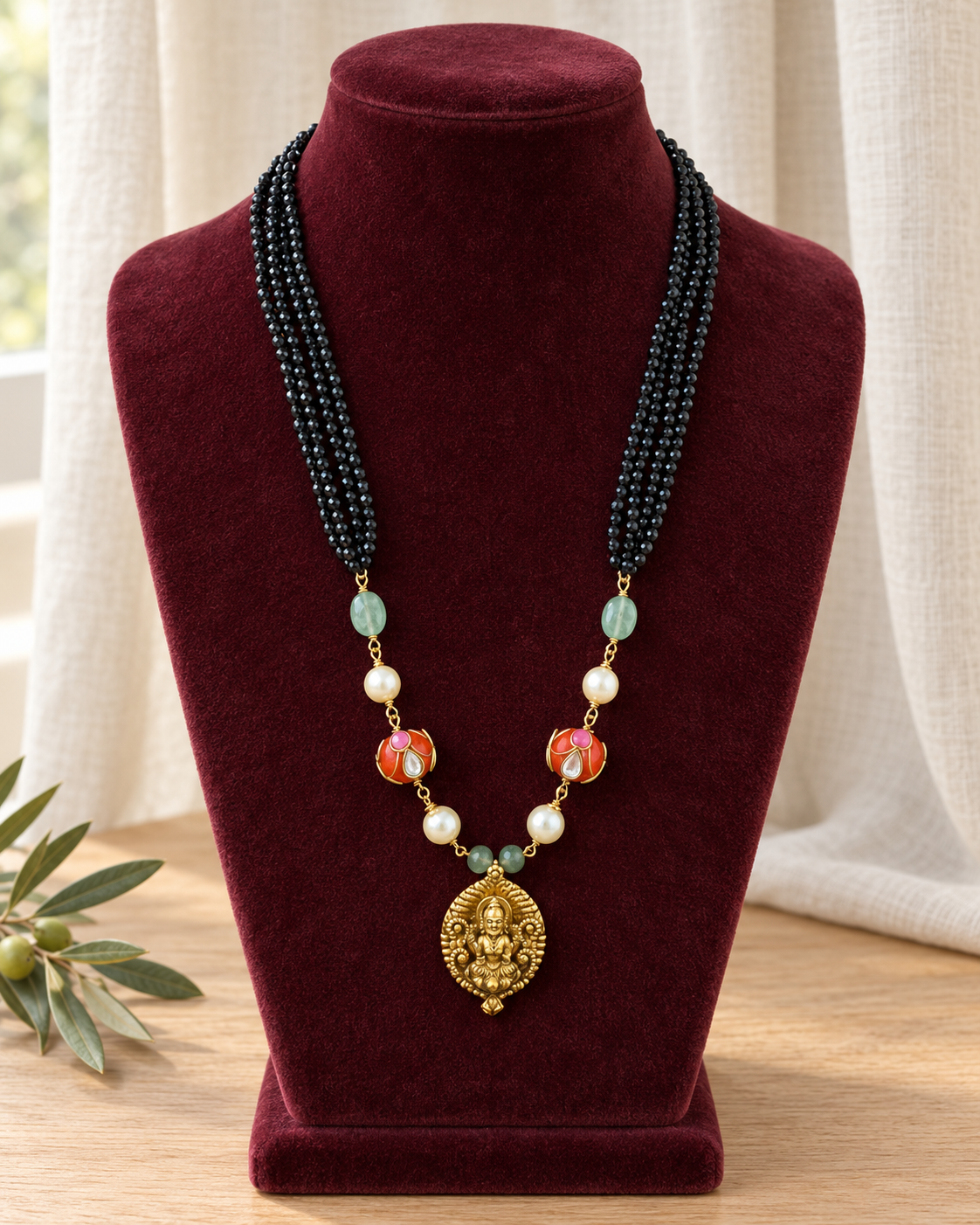 Black Beads Temple Pendant Necklace