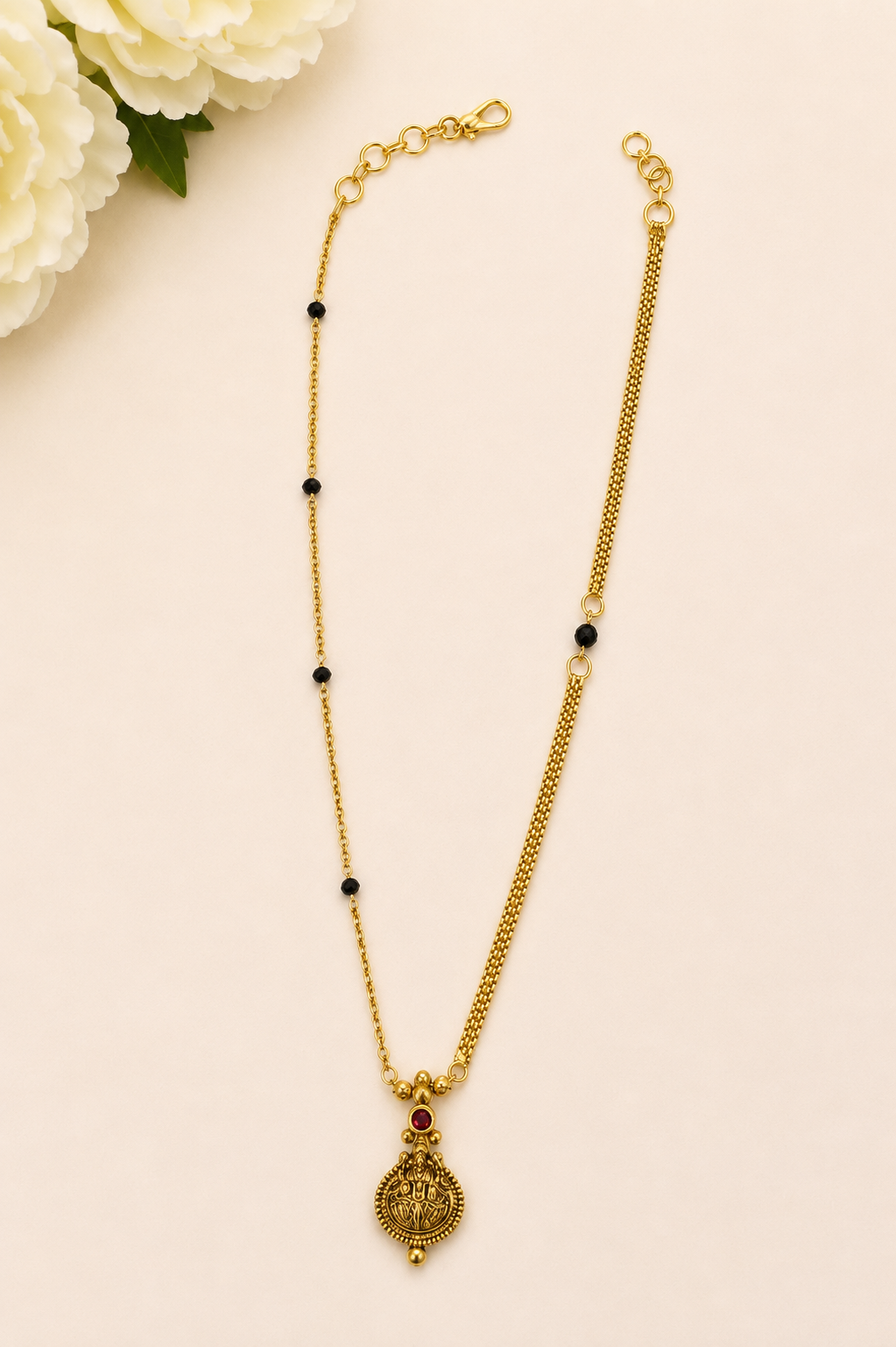 Black Beads Lakshmi Pendant Necklace V796