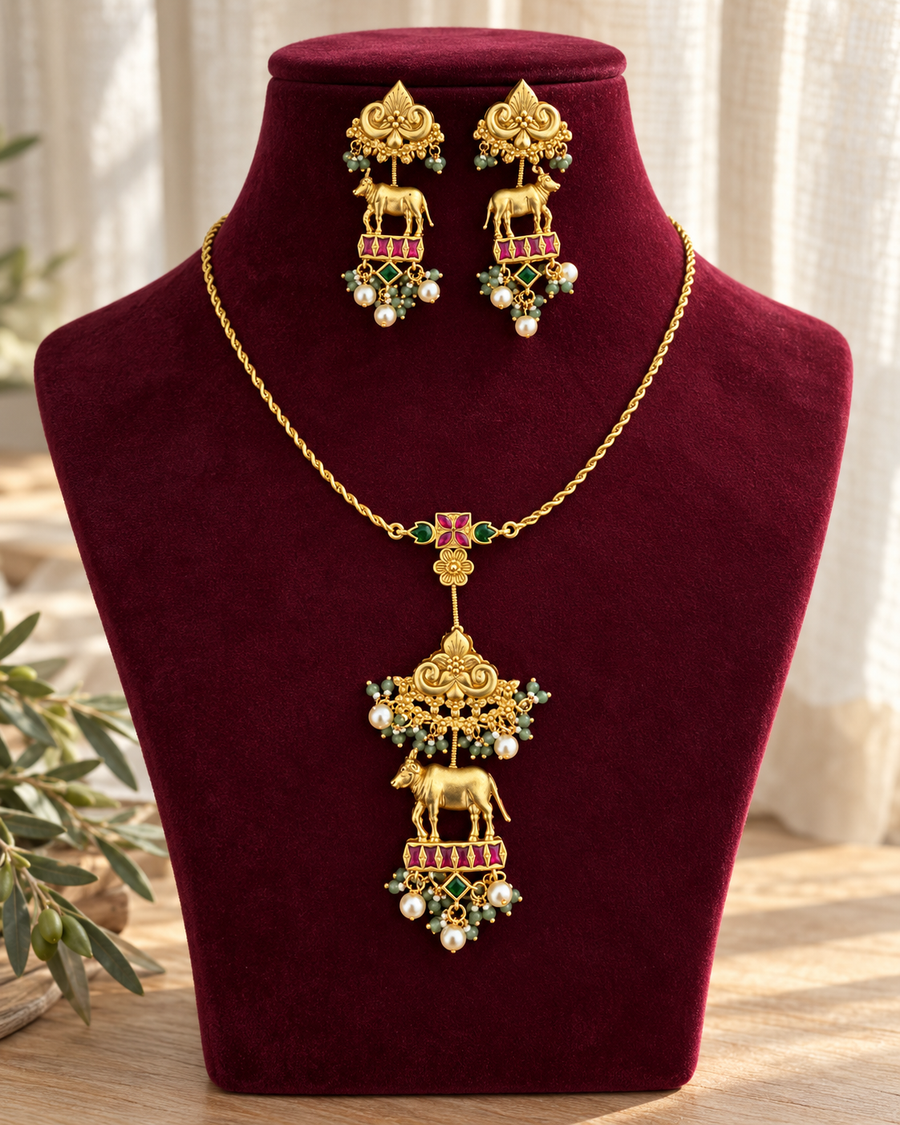 Jadua Kundan Cow Motif Necklace Set