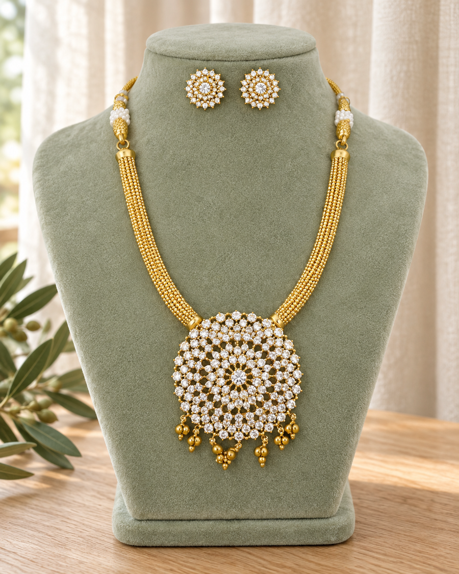 Naan Patti White Stone Necklace Set